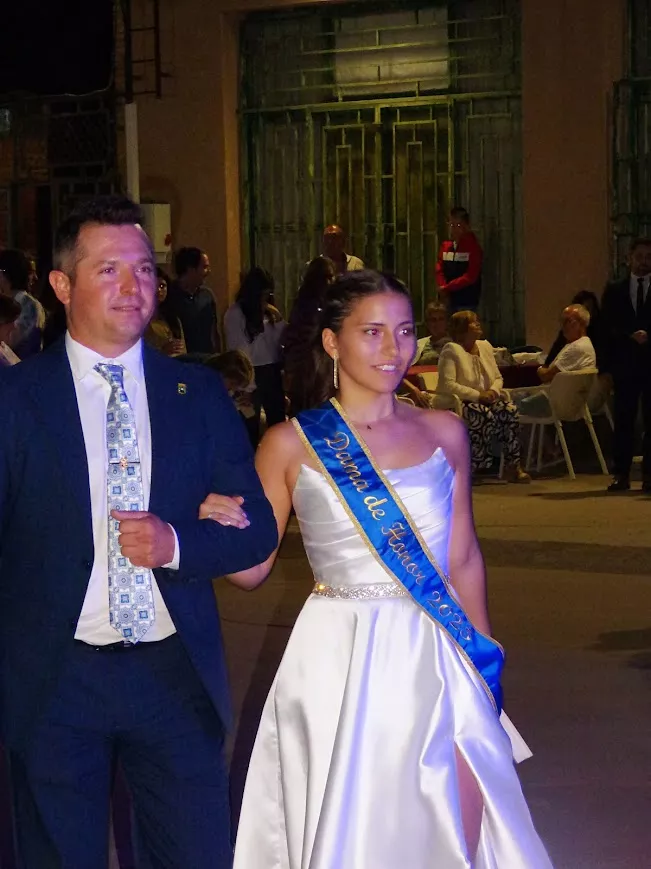 Verbena de las Damas en Barbastro. Foto Manuel Salanova