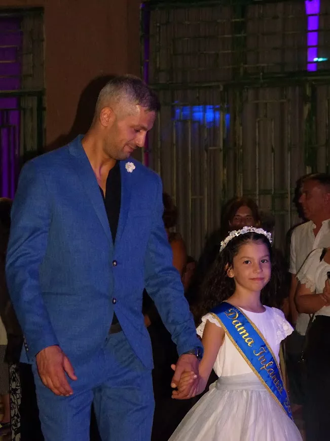 Verbena de las Damas en Barbastro. Foto Manuel Salanova