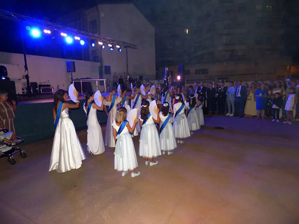 Verbena de las Damas en Barbastro. Foto Manuel Salanova