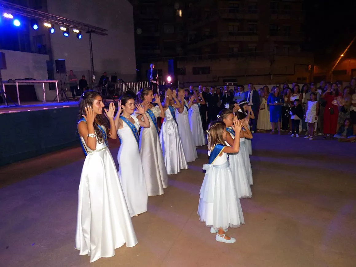 Verbena de las Damas en Barbastro. Foto Manuel Salanova