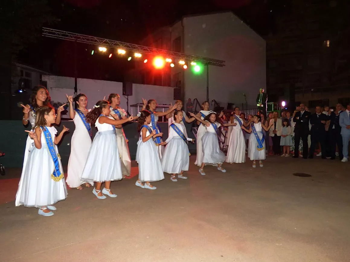 Verbena de las Damas en Barbastro. Foto Manuel Salanova