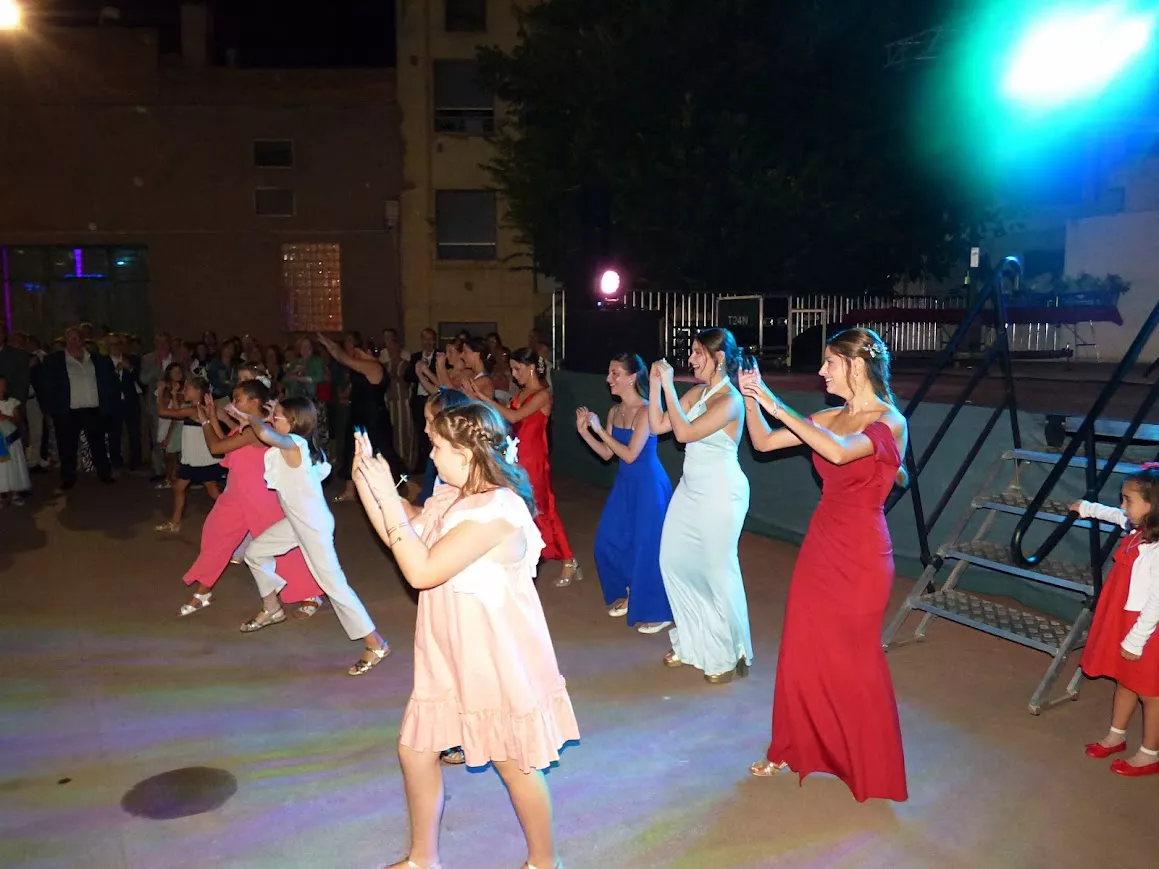 Verbena de las Damas en Barbastro. Foto Manuel Salanova