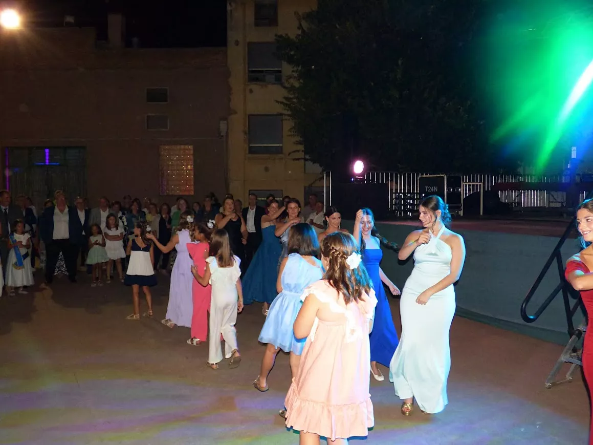 Verbena de las Damas en Barbastro. Foto Manuel Salanova
