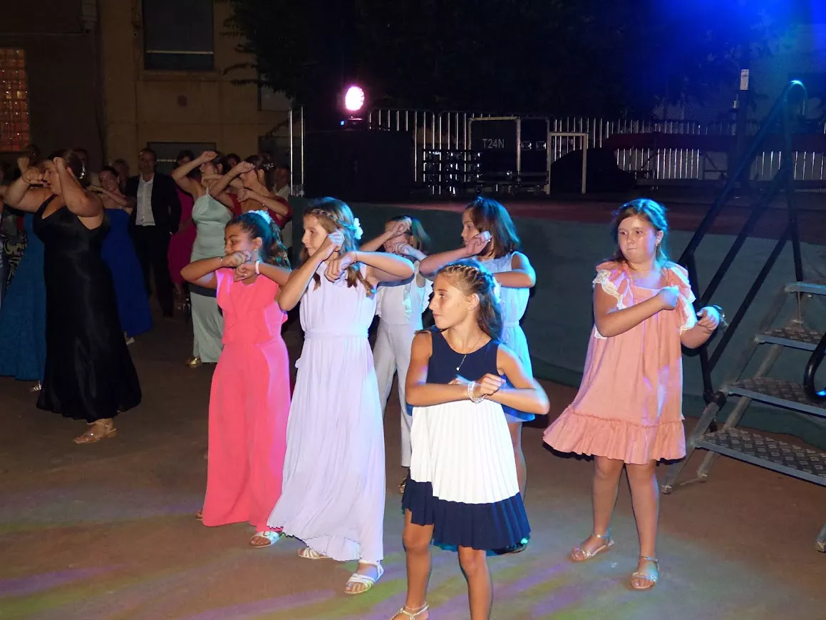 Verbena de las Damas en Barbastro. Foto Manuel Salanova