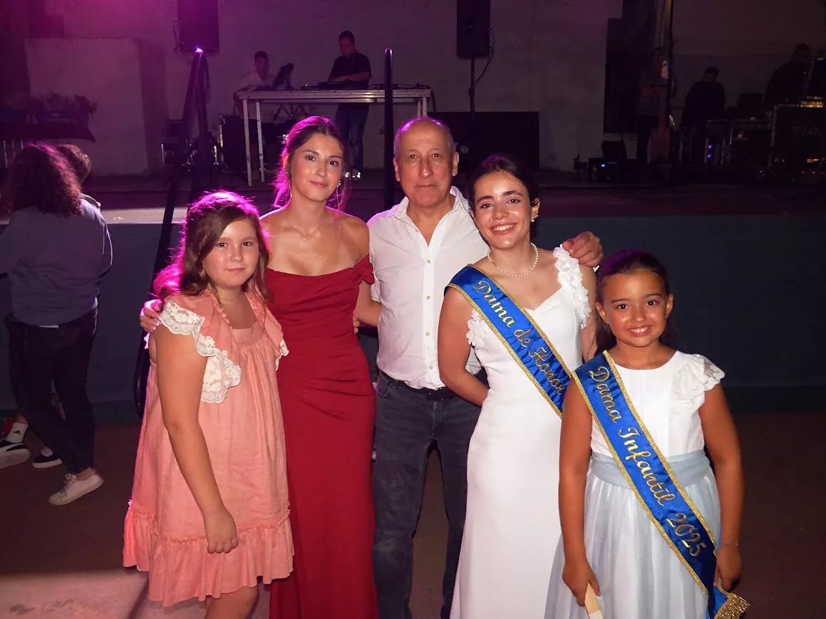 Verbena de las Damas en Barbastro. Foto Manuel Salanova