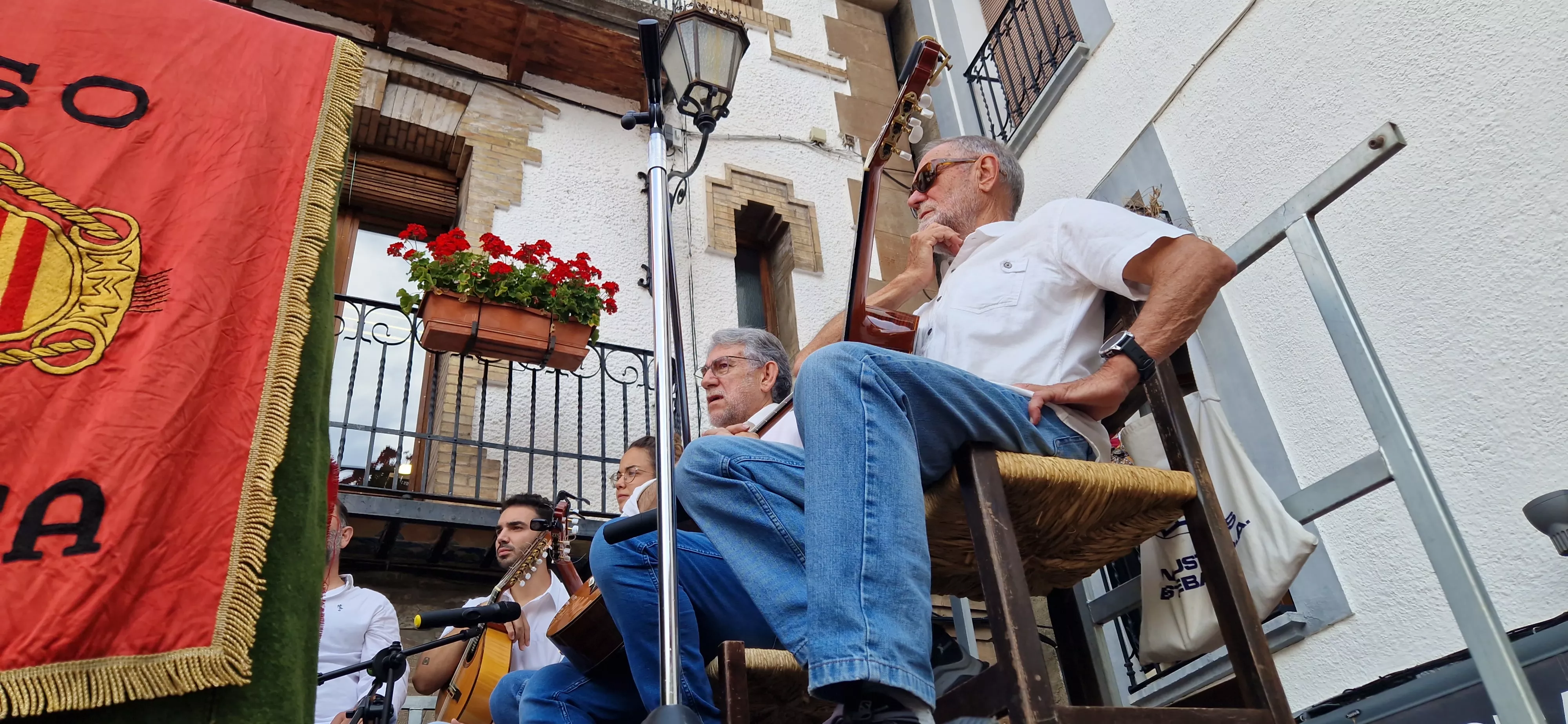 Día del traje típico ansotano. Foto Myriam Martínez 