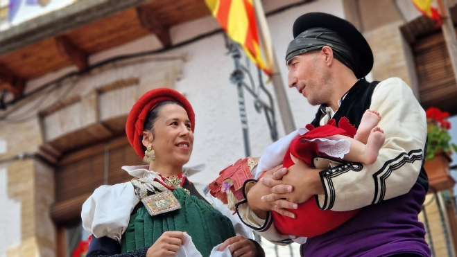 Día del traje típico ansotano. Foto Myriam Martínez Día del traje típico ansotano. Foto Myriam Martínez