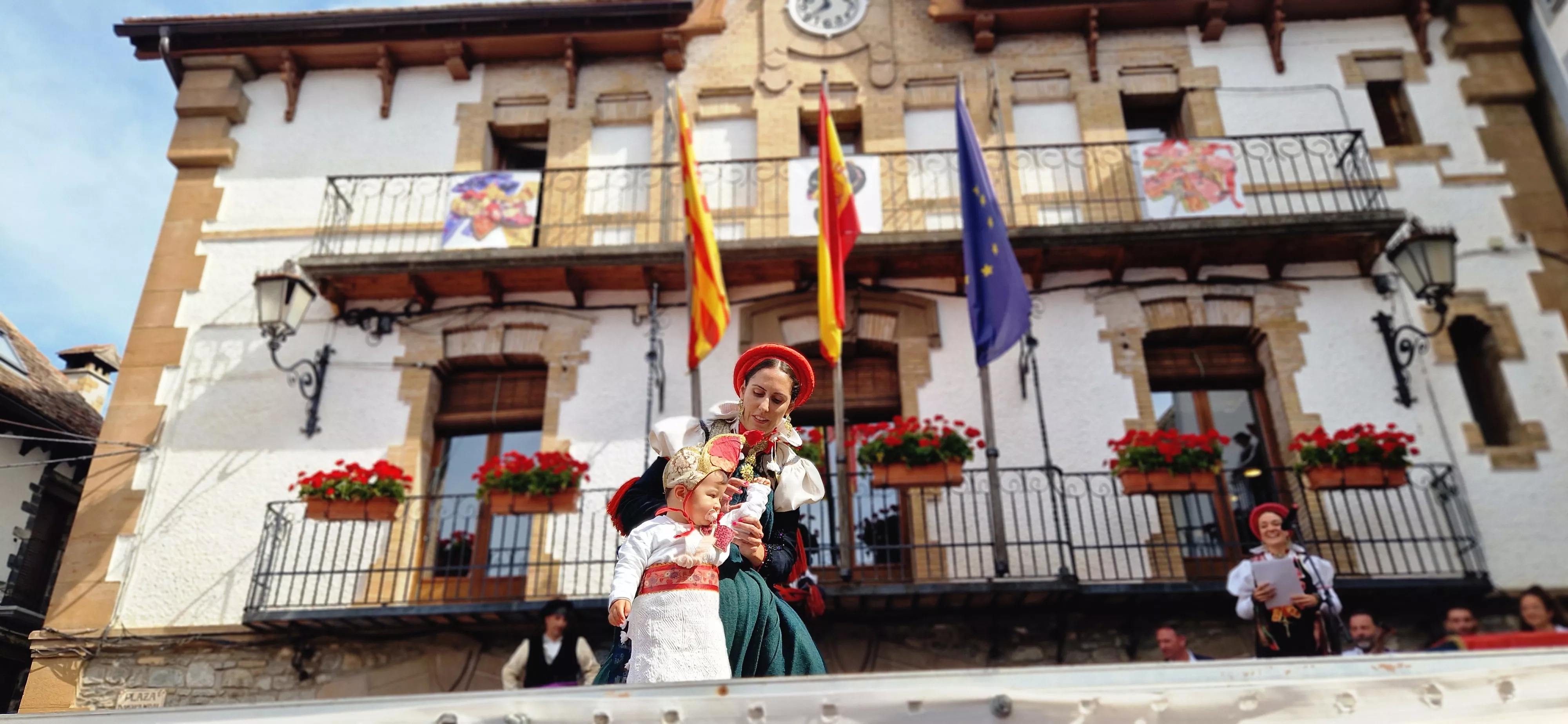 Día del traje típico ansotano. Foto Myriam Martínez 