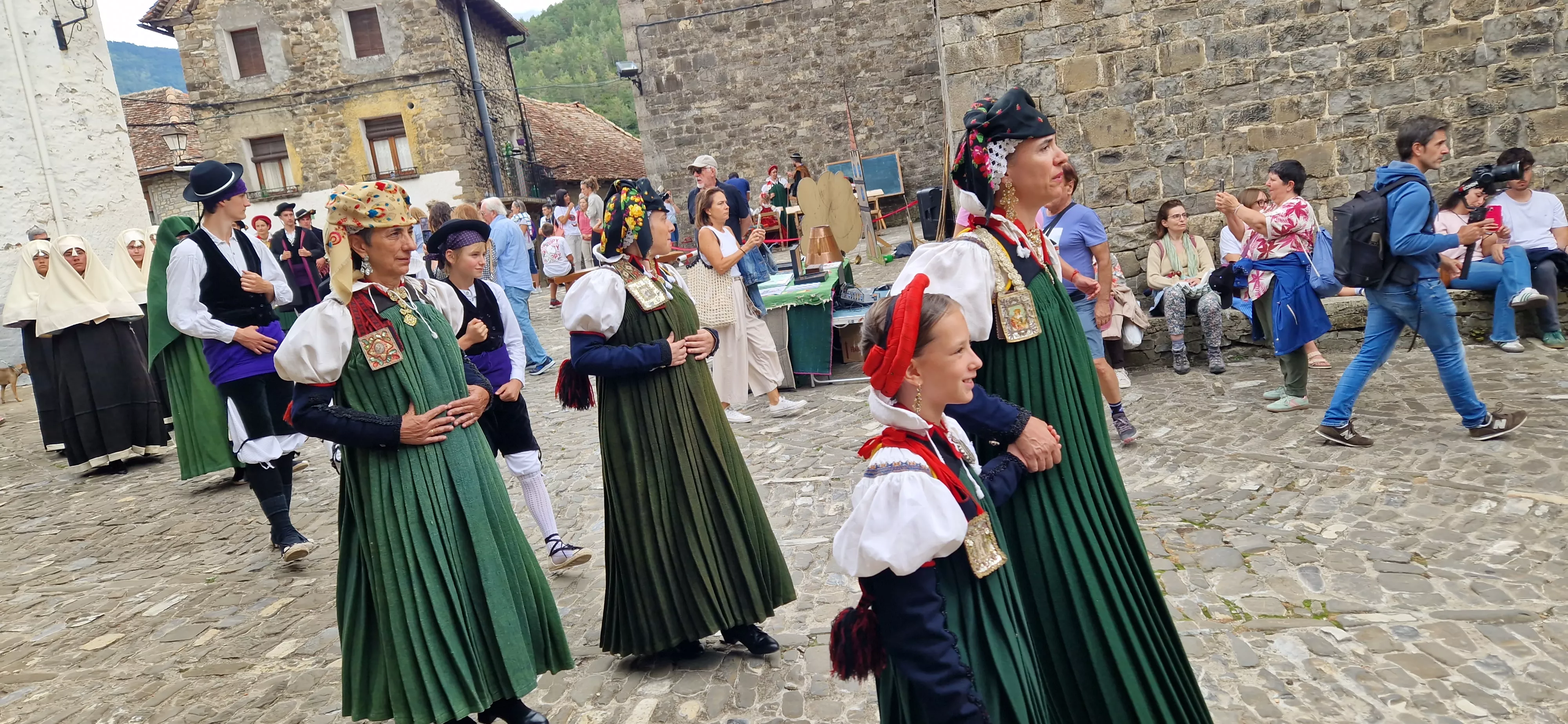 Día del traje típico ansotano. Foto Myriam Martínez 