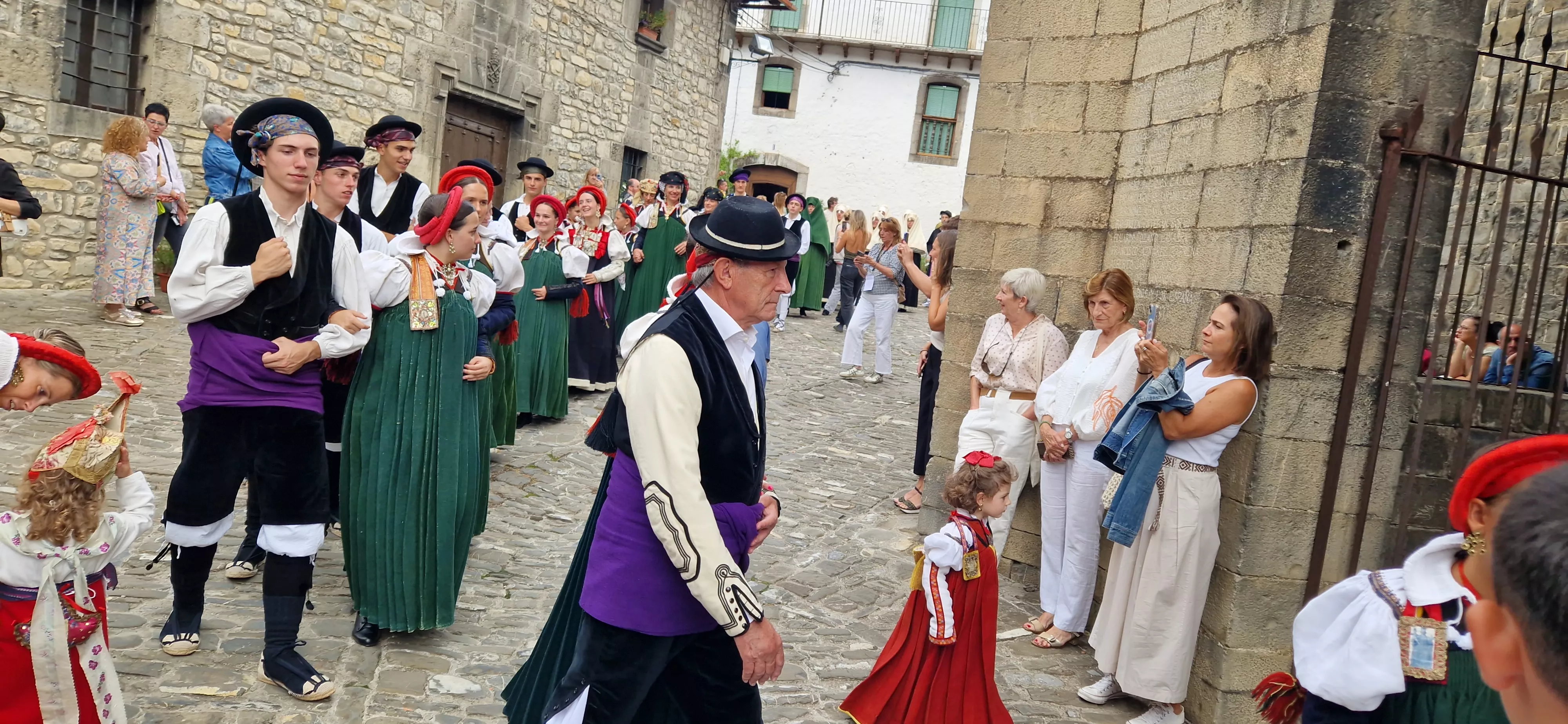 Día del traje típico ansotano. Foto Myriam Martínez 