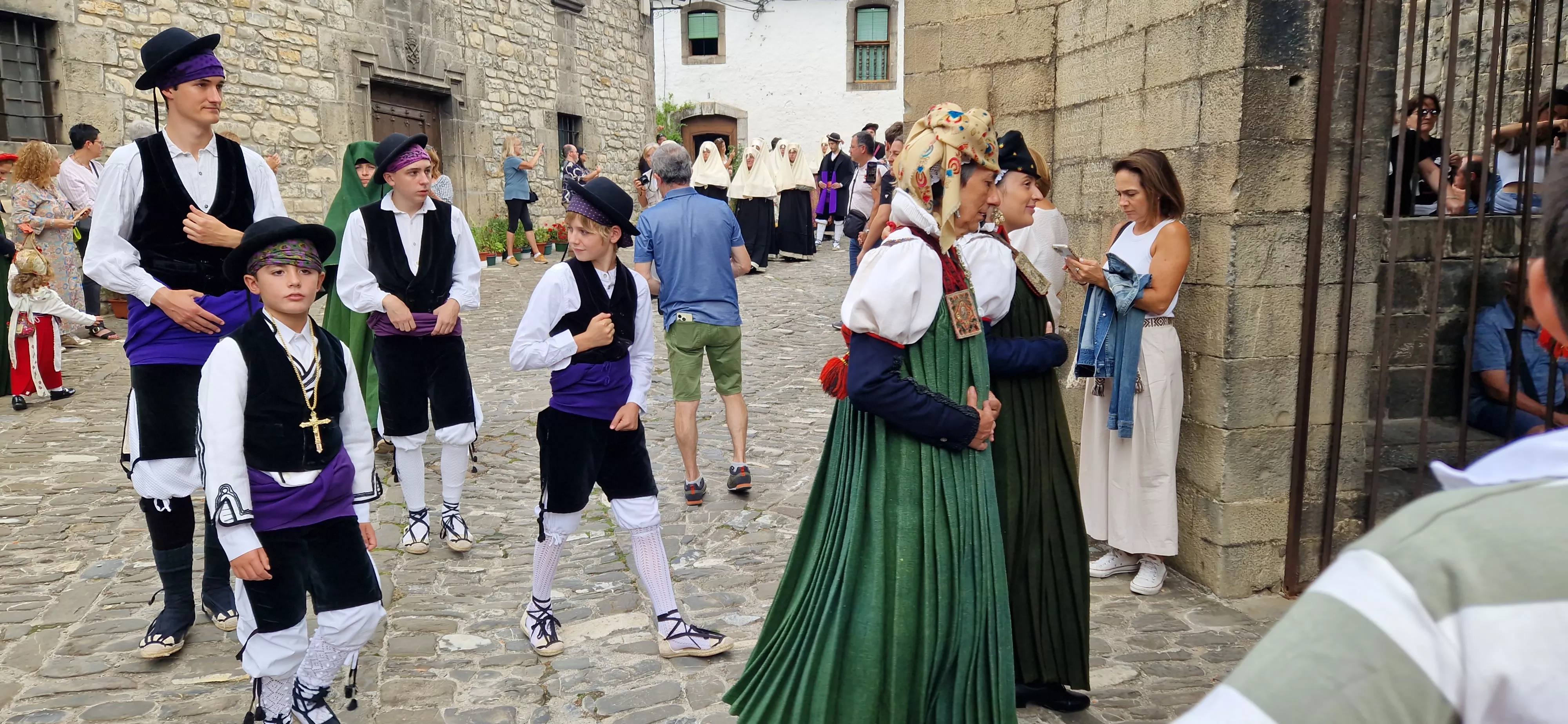 Día del traje típico ansotano. Foto Myriam Martínez 