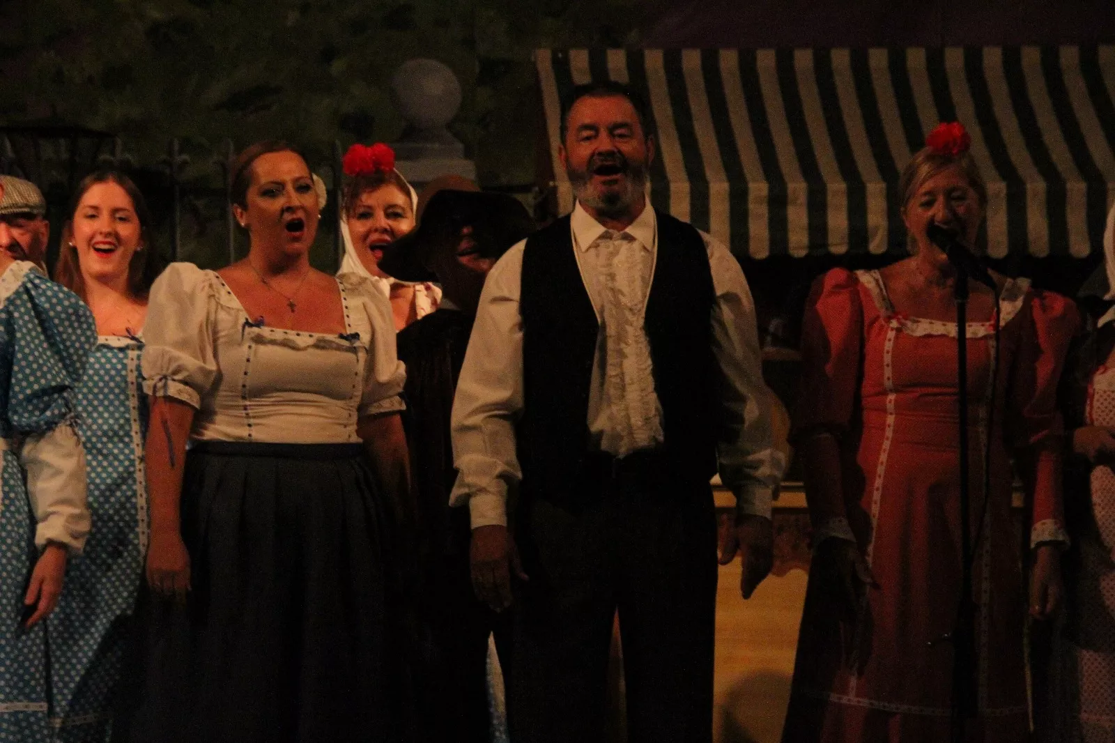 El Teatro Lírico de Zaragoza en el Corral de Comedias de Robres. Foto Carlos Neofato