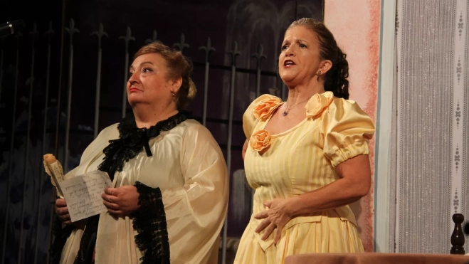 El Teatro Lírico de Zaragoza en el Corral de Comedias de Robres. Foto Carlos Neofato El Teatro Lírico de Zaragoza en el Corral de Comedias de Robres. Foto Carlos Neofato