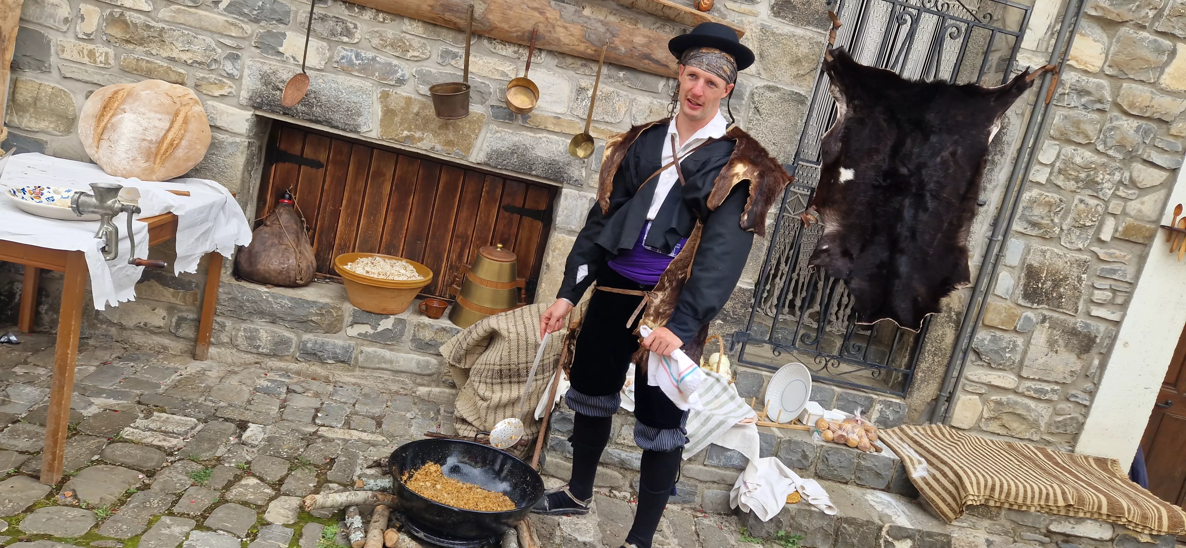 Día del traje típico ansotano. Foto Myriam Martínez 