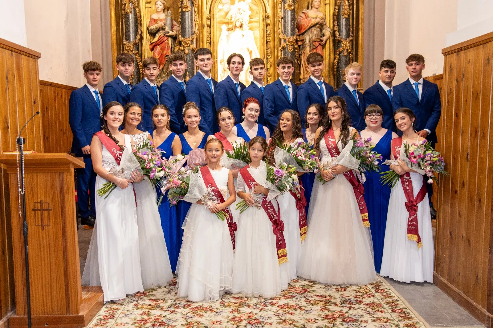 Presentación de mairalesa, quintas y quintos 2025 de Almudévar. Foto Guara Fotografía