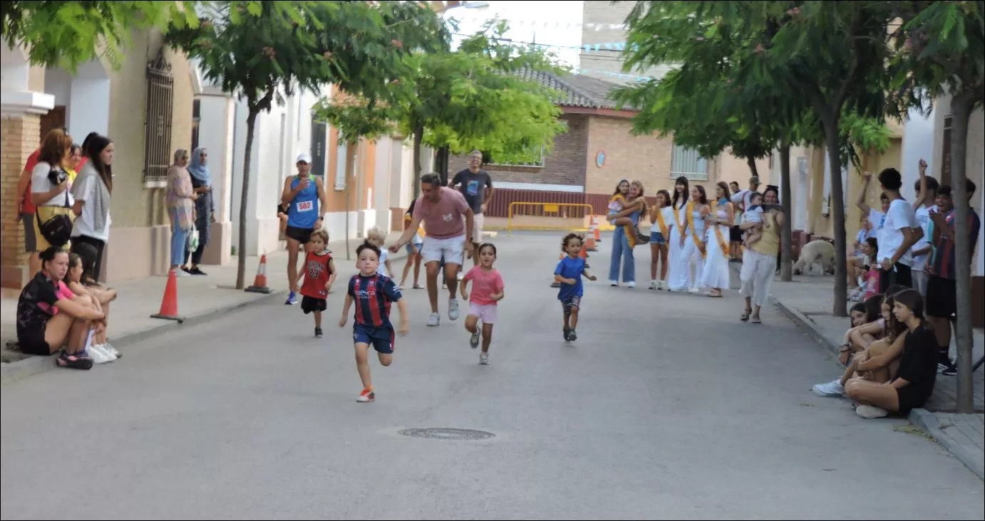 Sariñena. Carrera de niños y niñas hasta 4 años