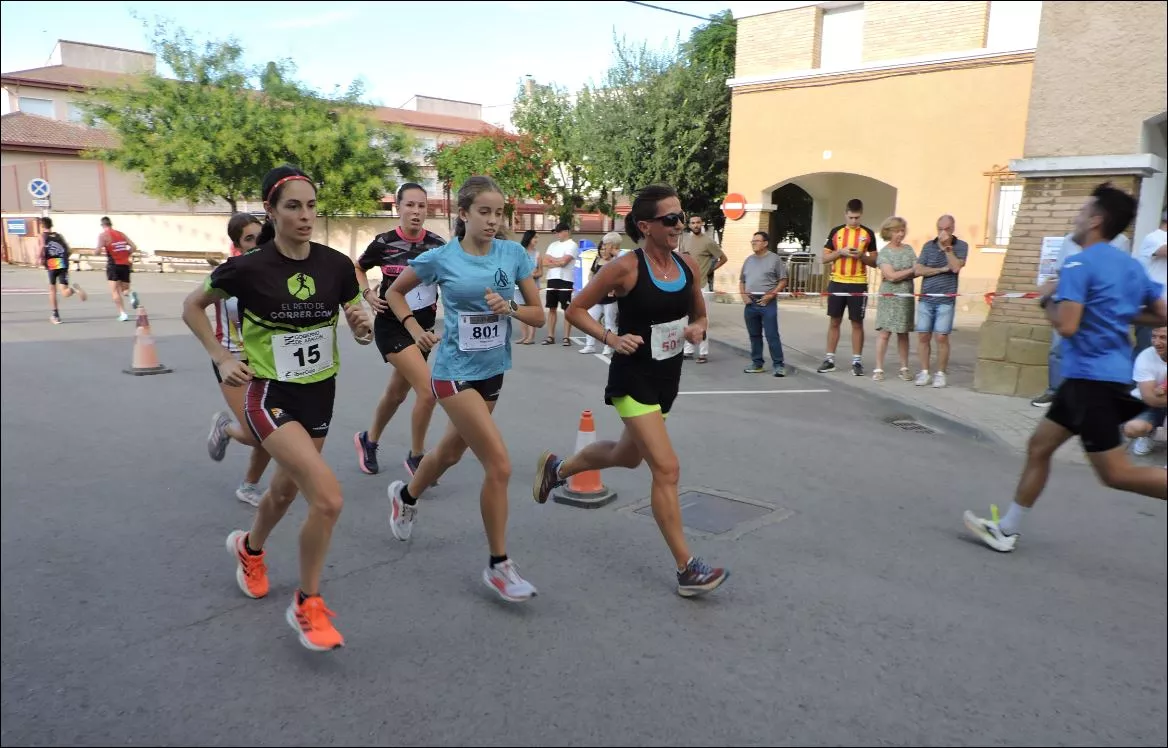 Sariñena. Carrera absoluta. Grupo de cabeza femenino