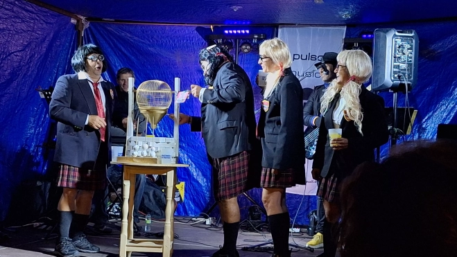 Ganadores concurso de disfraces Ganadores concurso de disfraces