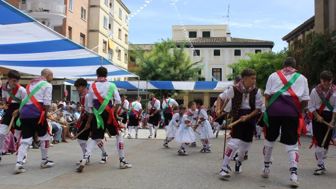 dance sariñena 2025 (9) (002) dance sariñena 2025 (9) (002)