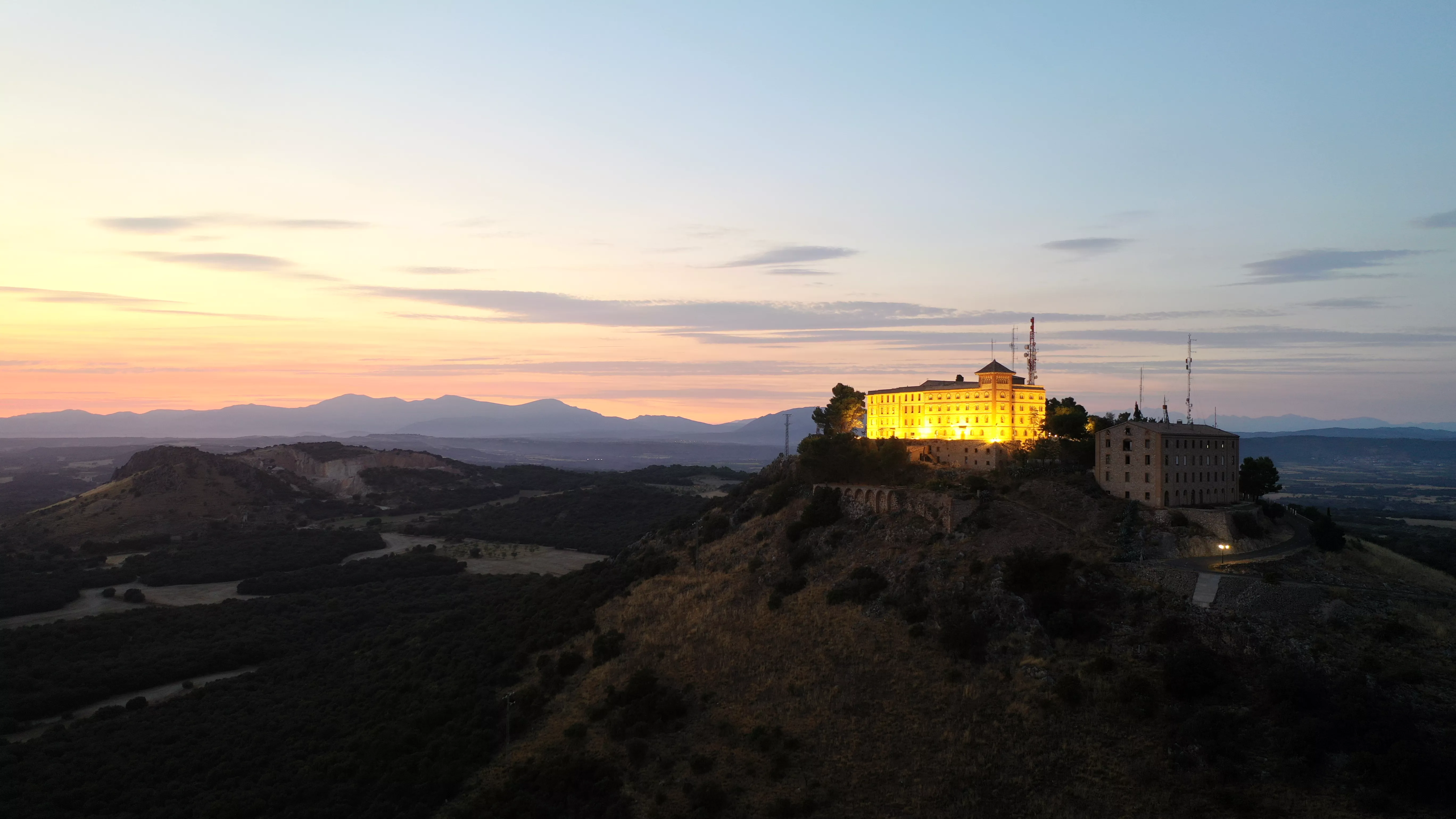 El Monasterio del Pueyo, iluminado