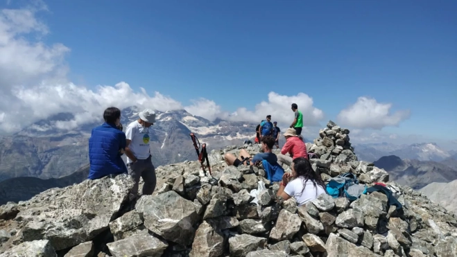 Tresmiles Robiñera CMNabain Tresmiles Robiñera CMNabain