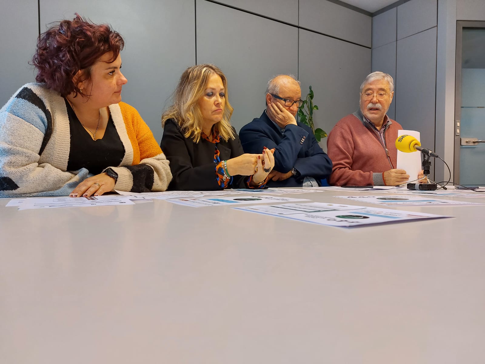 Sofía Avellanas, Beatriz Calvo, José María Romance y Berti en la presentación del Memorial.