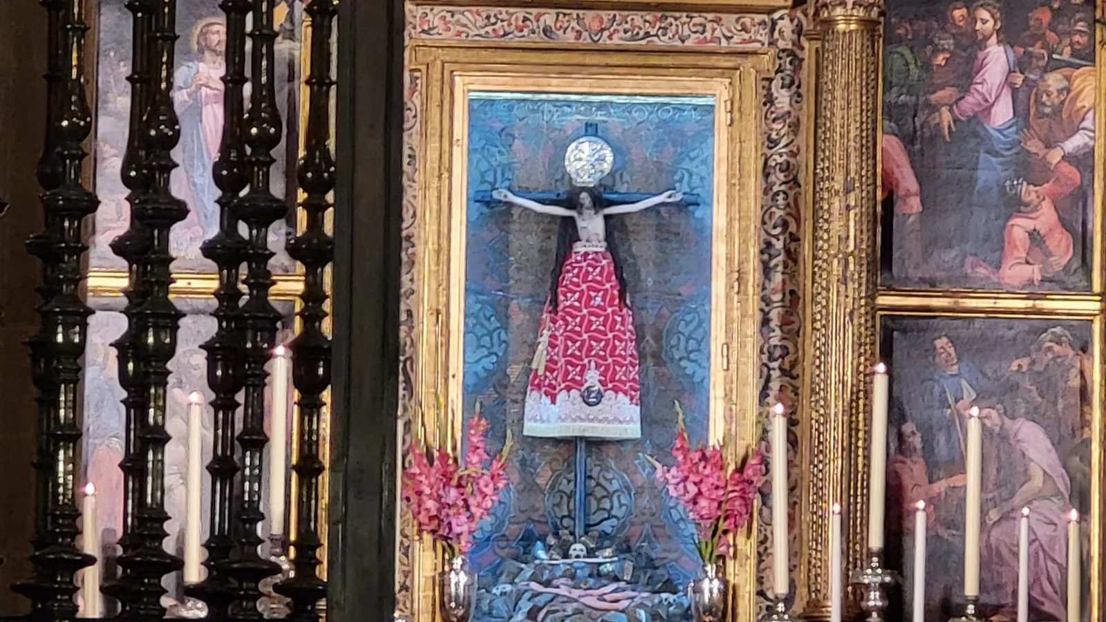 Misa Pontifical de la Novena del Santo Cristo de los Milagros