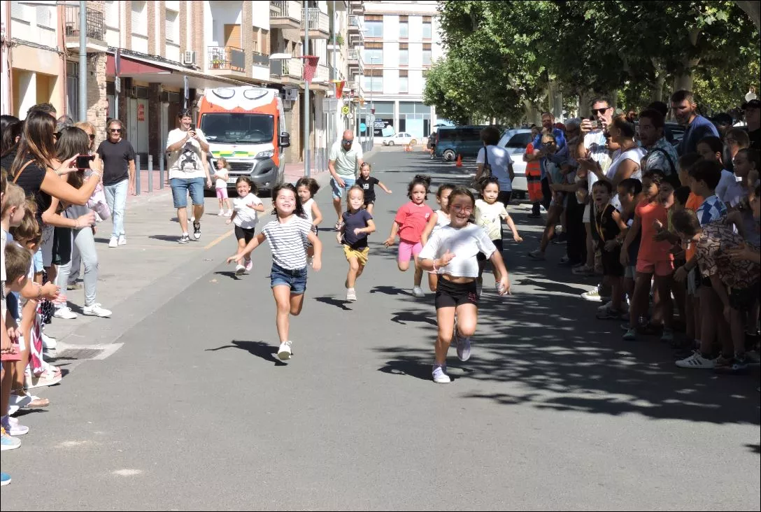 Tamarite 2025. Carrera de niñas de 4 y 5 años
