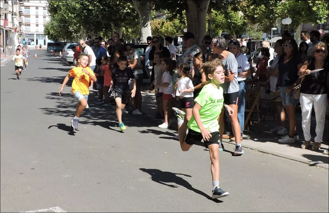Tamarite 2025. Carrera de niños de 8 y 9 años