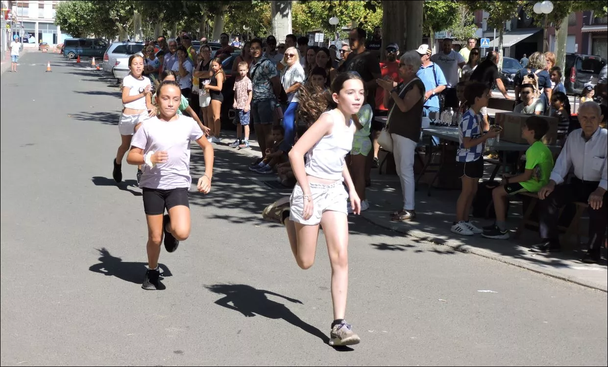 Tamarite 2025. Carrera de niñas de 10 y 11 años