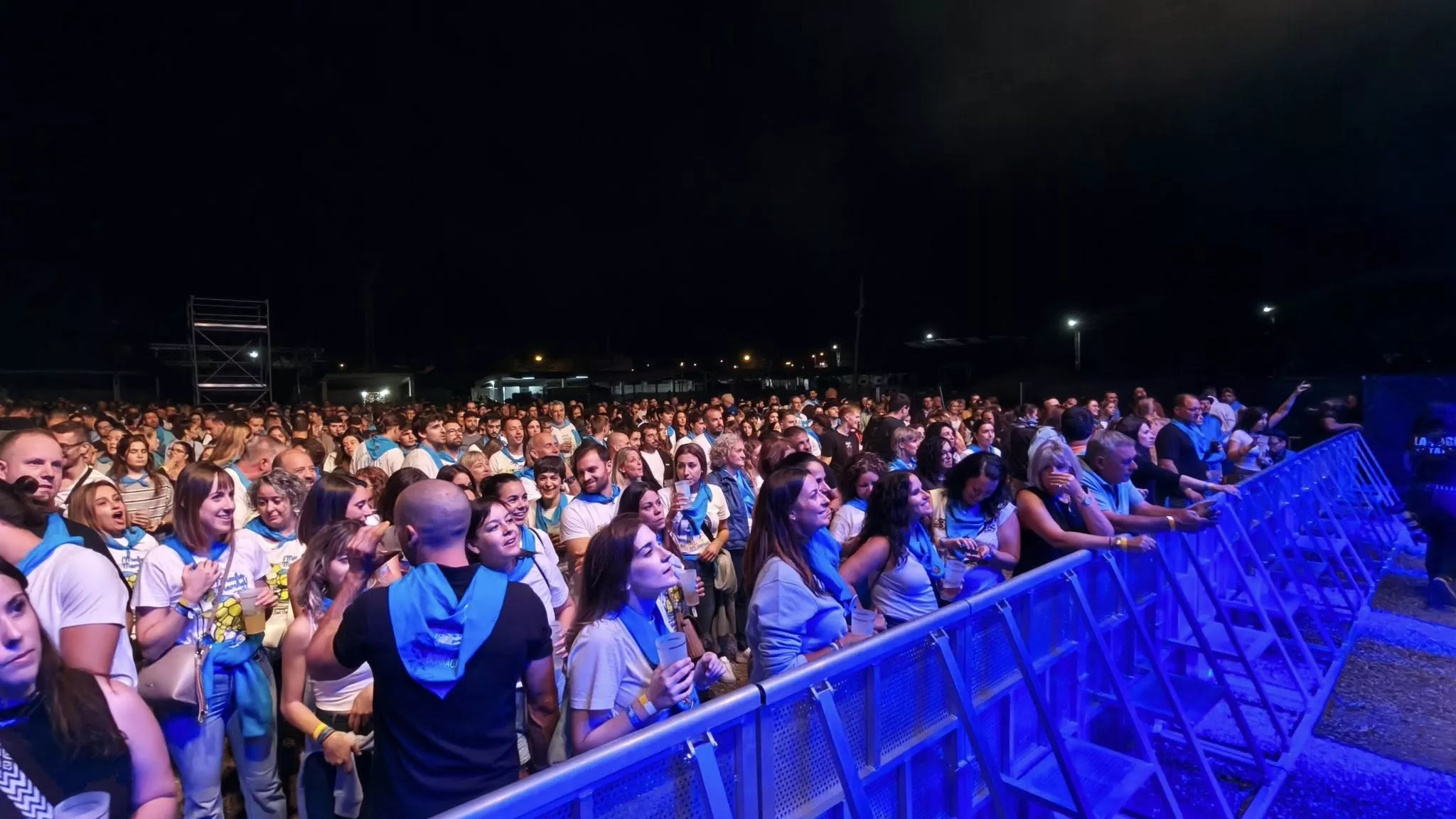 Actuación de La Fuga en Sariñena