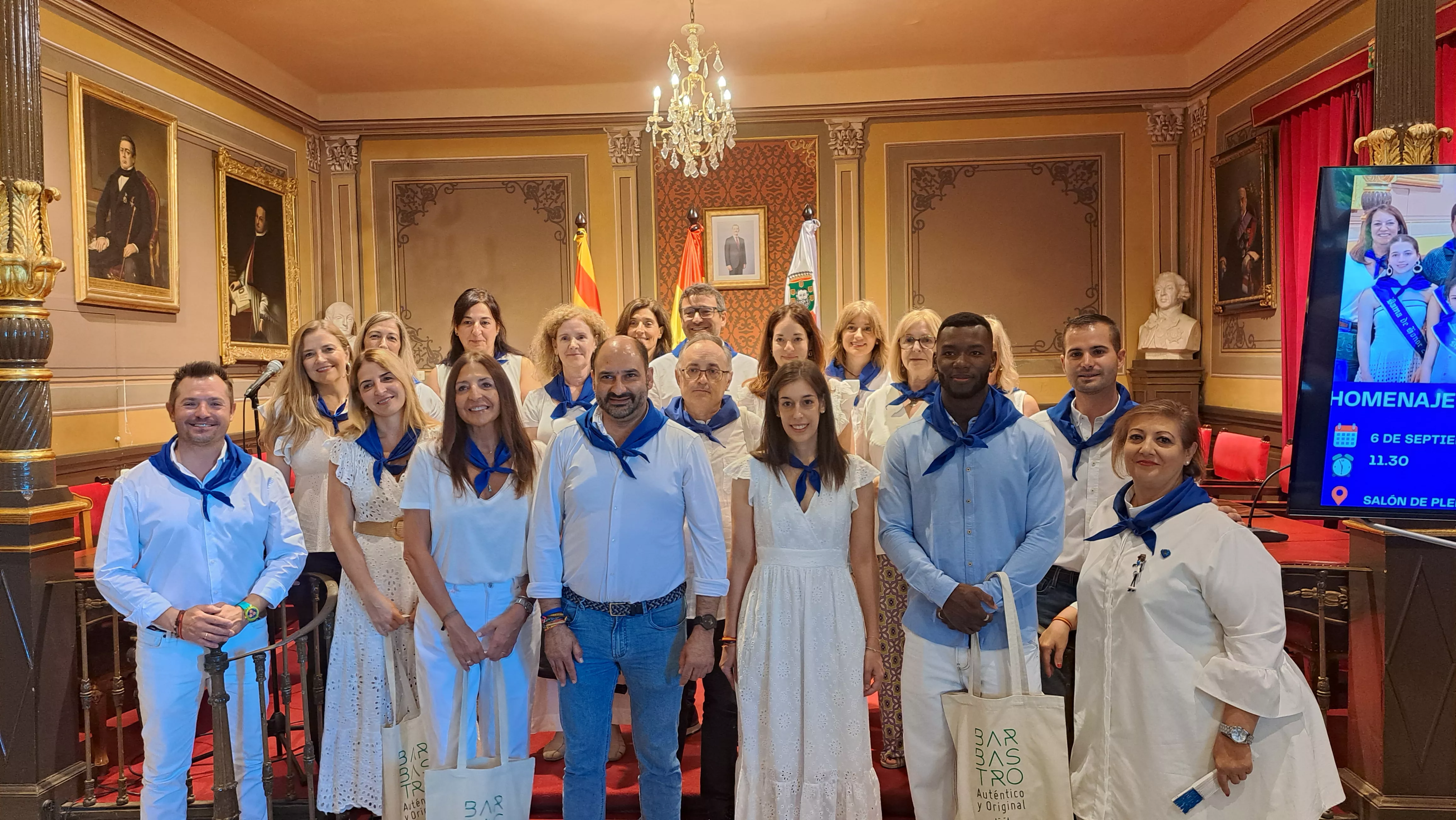 Recepción a 17 barbastrenses que viven en el exterior dentro de las fiestas