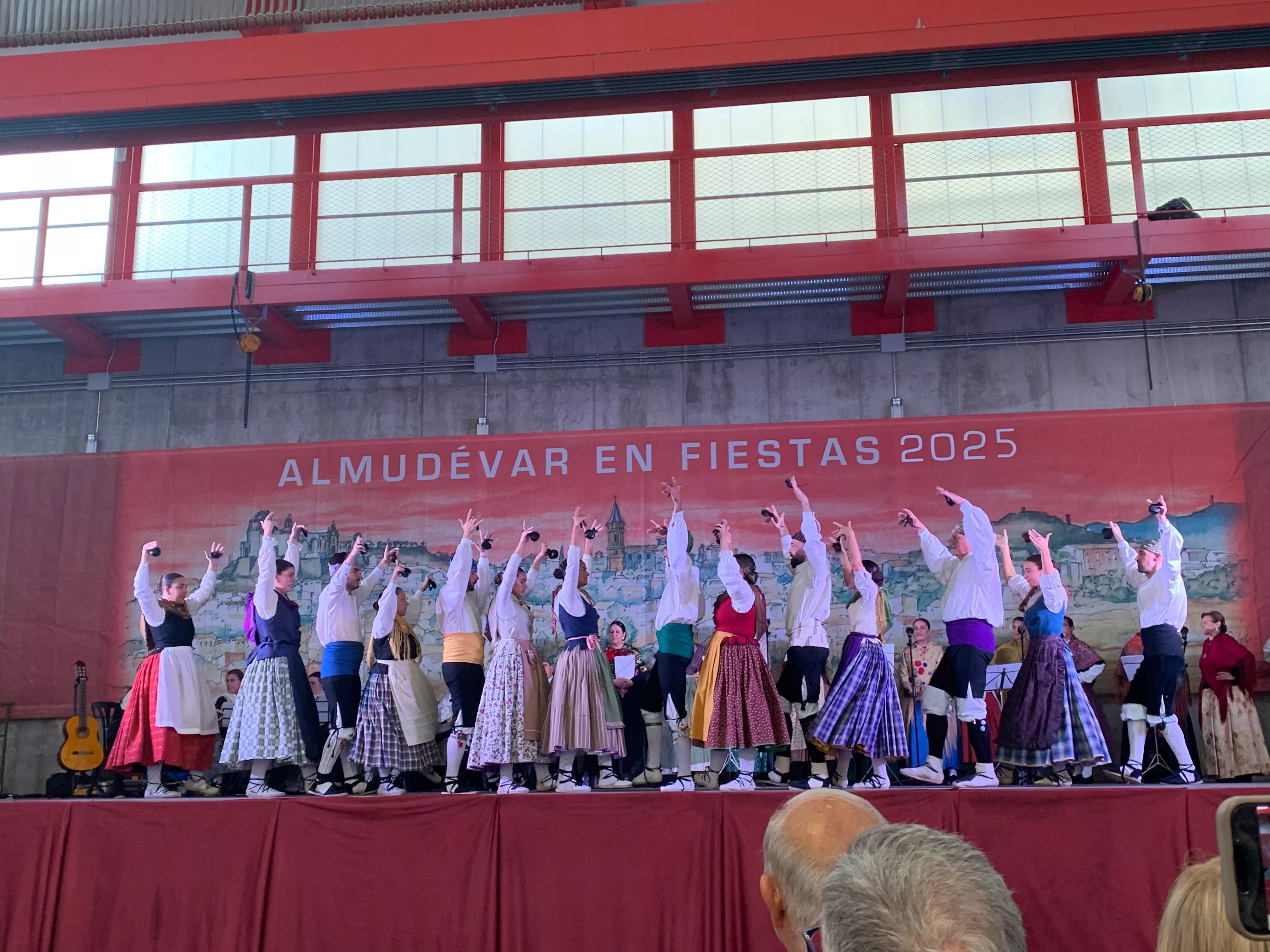 Festival de jotas de la Asociación Folklórica y Cultural d’Almudévar.