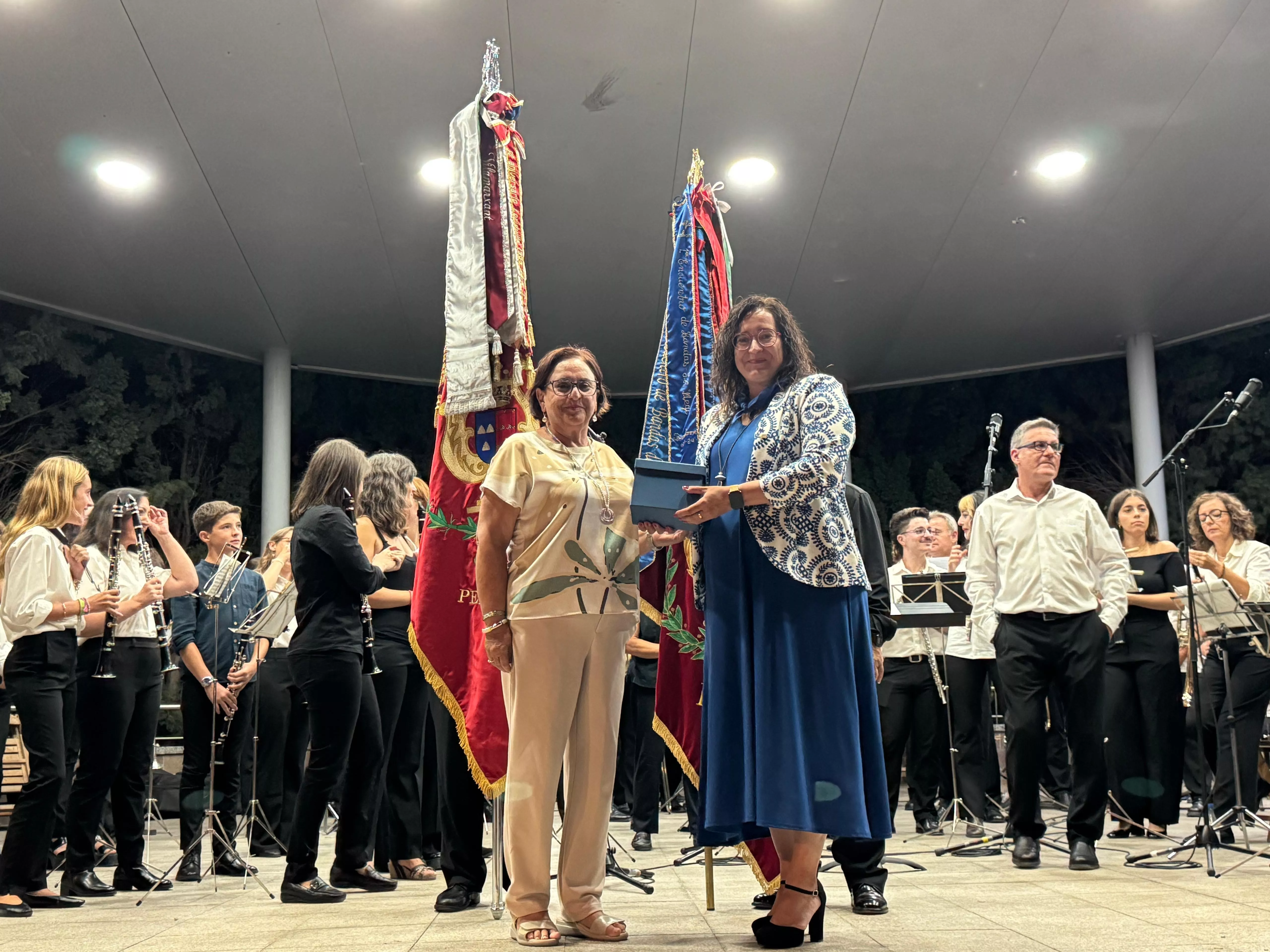 La alcaldesa de Binéfar, con la banda de Pedralba