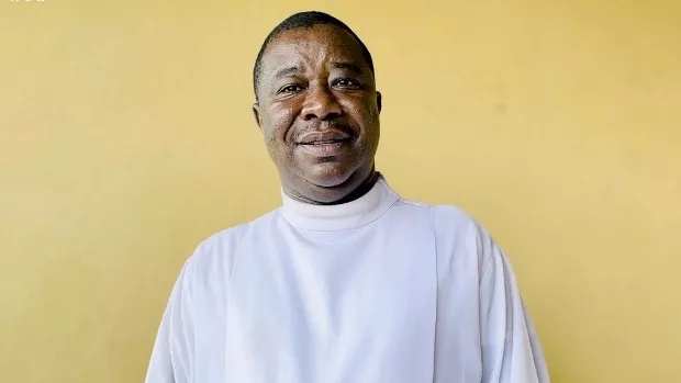 Augustine Amadu, sacerdote asesinado en Sierra Leona. Una de las miles de víctimas del genocidio cristiano. Foto Ayuda a la Iglesia Necesitada
