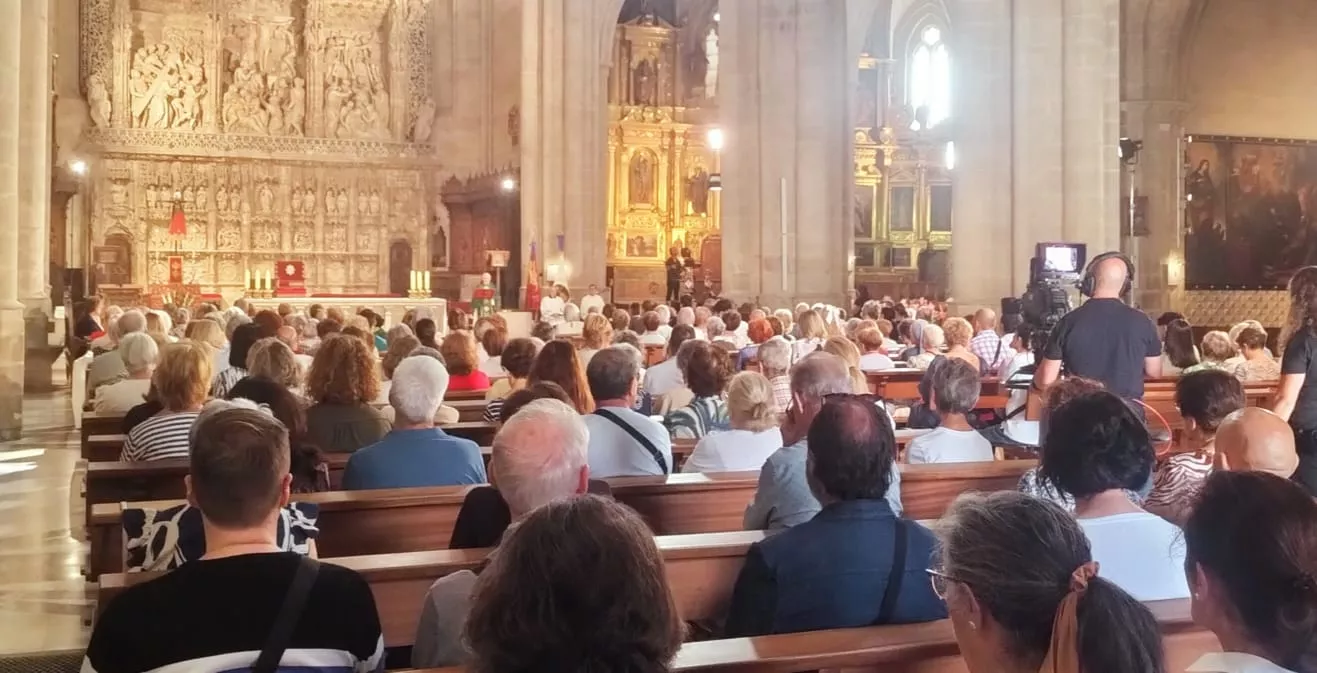 Misa retransmitida por El Día del Señor de la 2 desde la Catedral de Huesca por el Santo Cristo de los Milagros