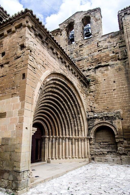 Los recursos de la iglesia, afectados por el Decreto sobre tesoros artísticos de las Iglesias en 1923 Los recursos de la iglesia, afectados por el Decreto sobre tesoros artísticos de las Iglesias en 1923