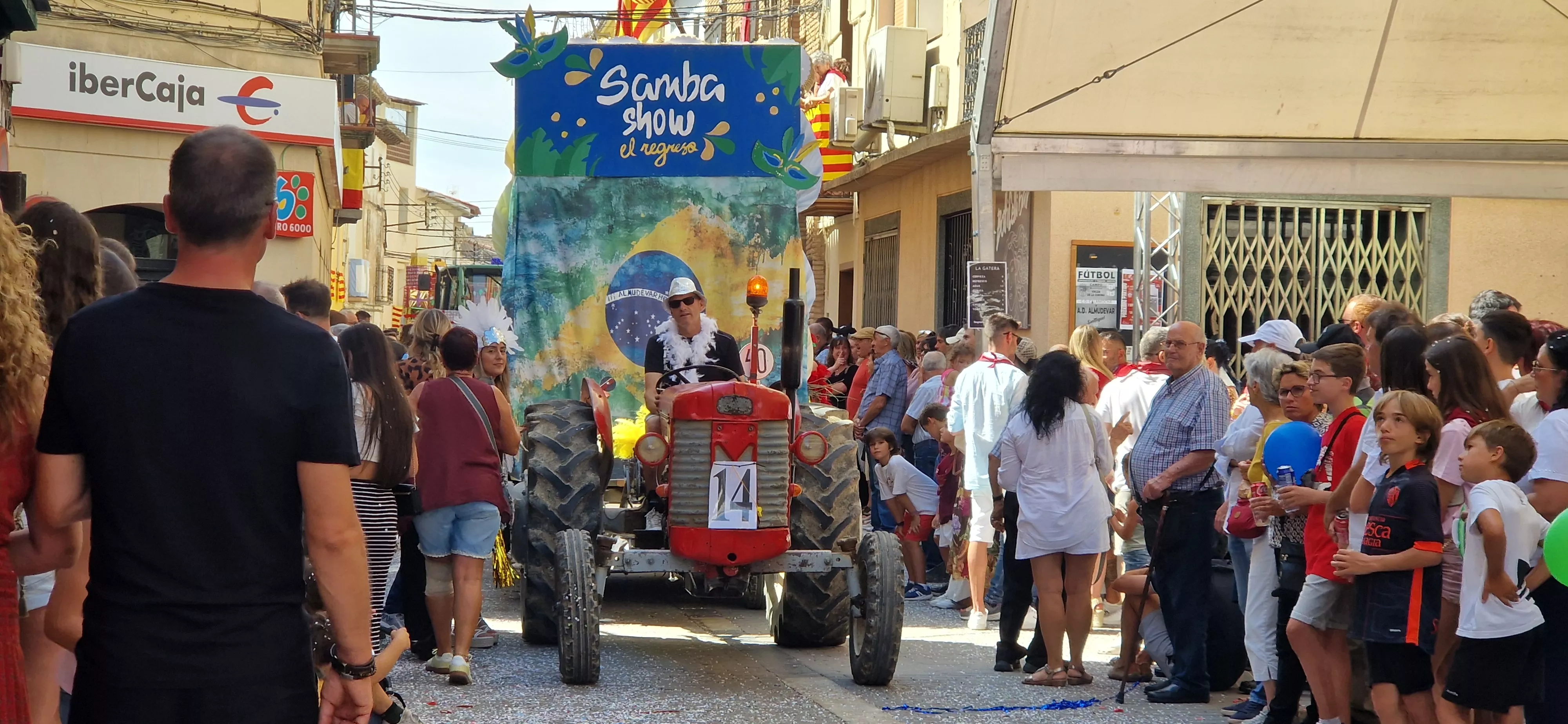 Comienzan las fiestas de Almudévar 2025. Foto Myriam Martínez 