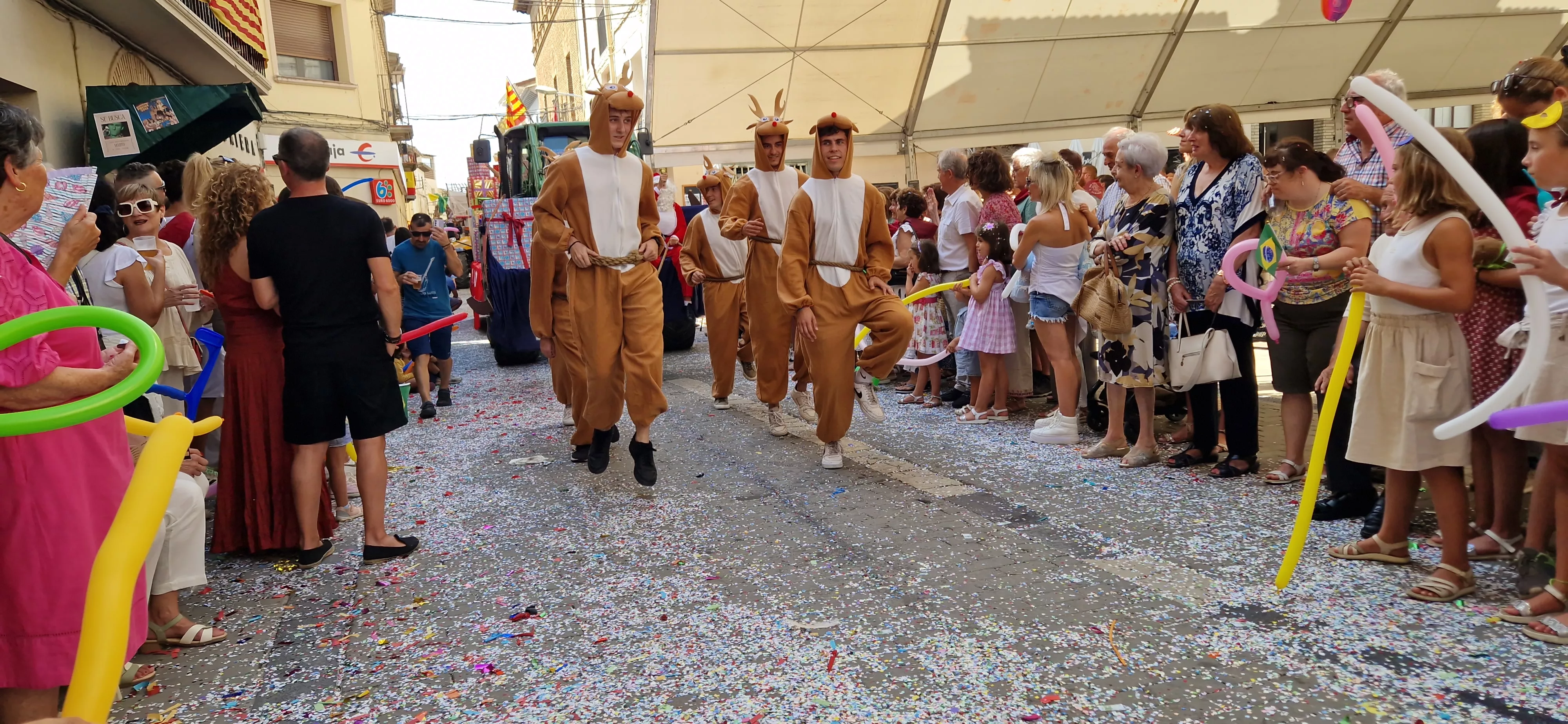 Comienzan las fiestas de Almudévar 2025. Foto Myriam Martínez 