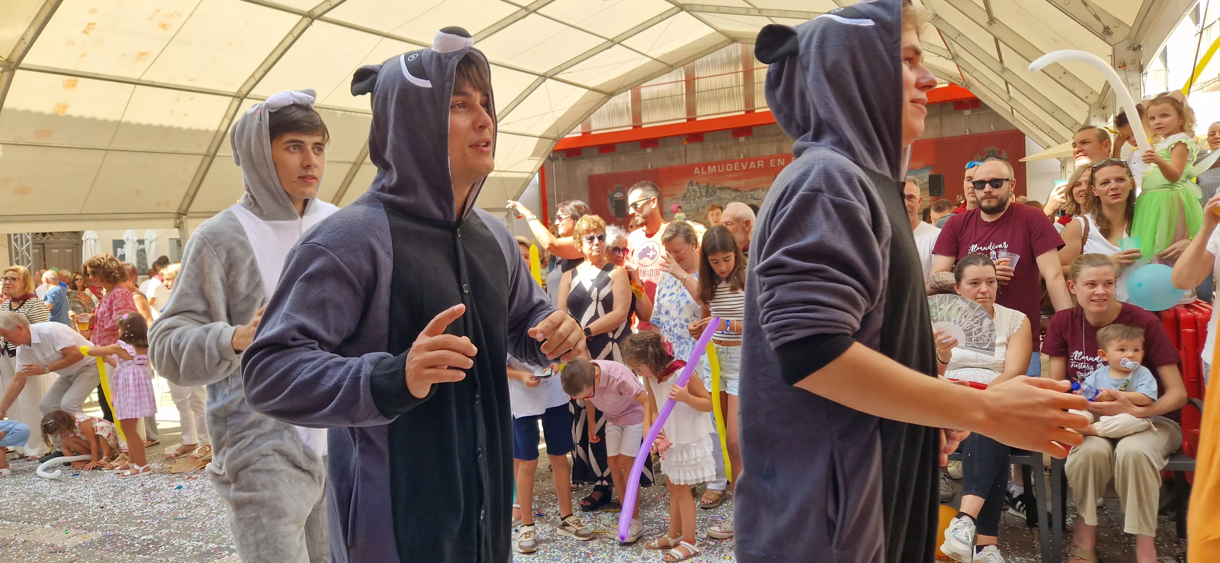 Comienzan las fiestas de Almudévar 2025. Foto Myriam Martínez 