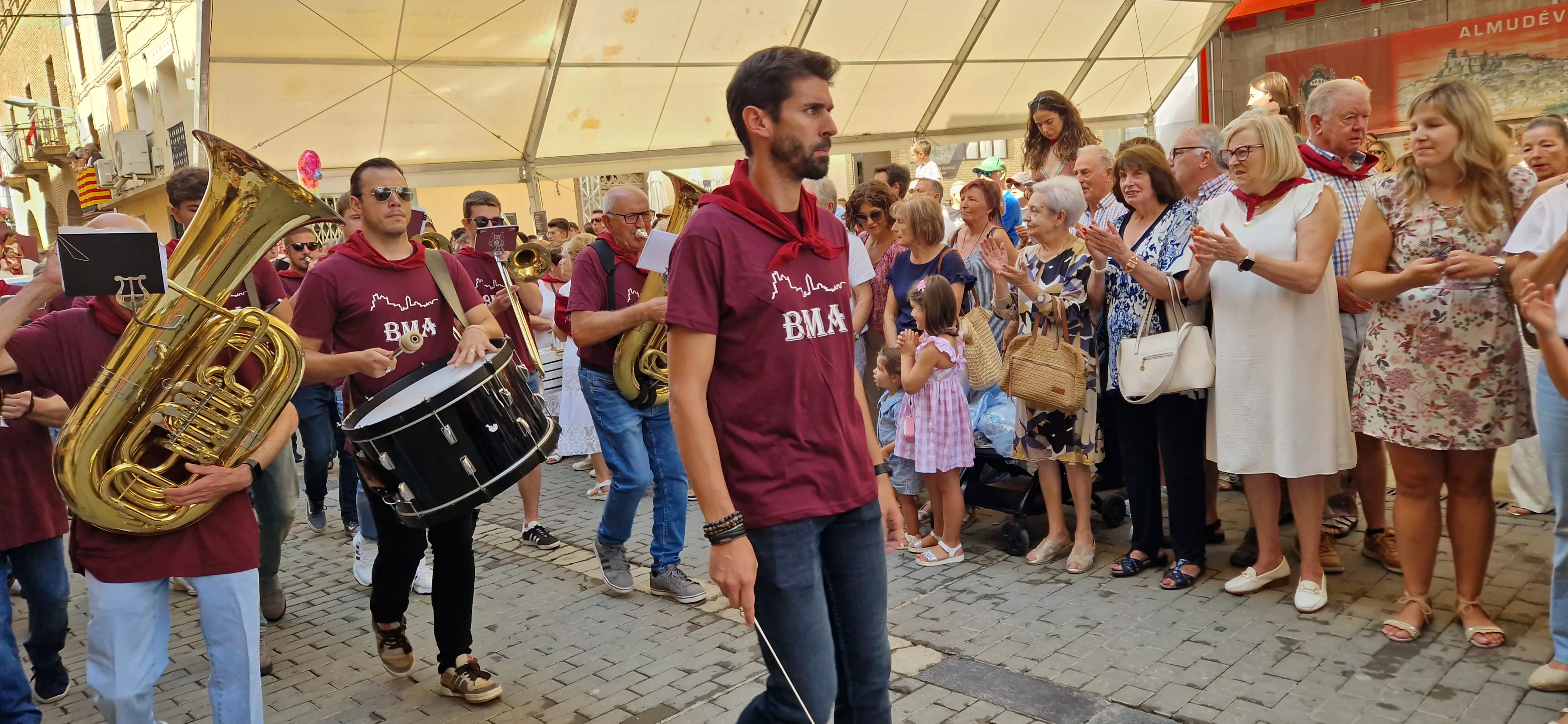 Comienzan las fiestas de Almudévar 2025. Foto Myriam Martínez 