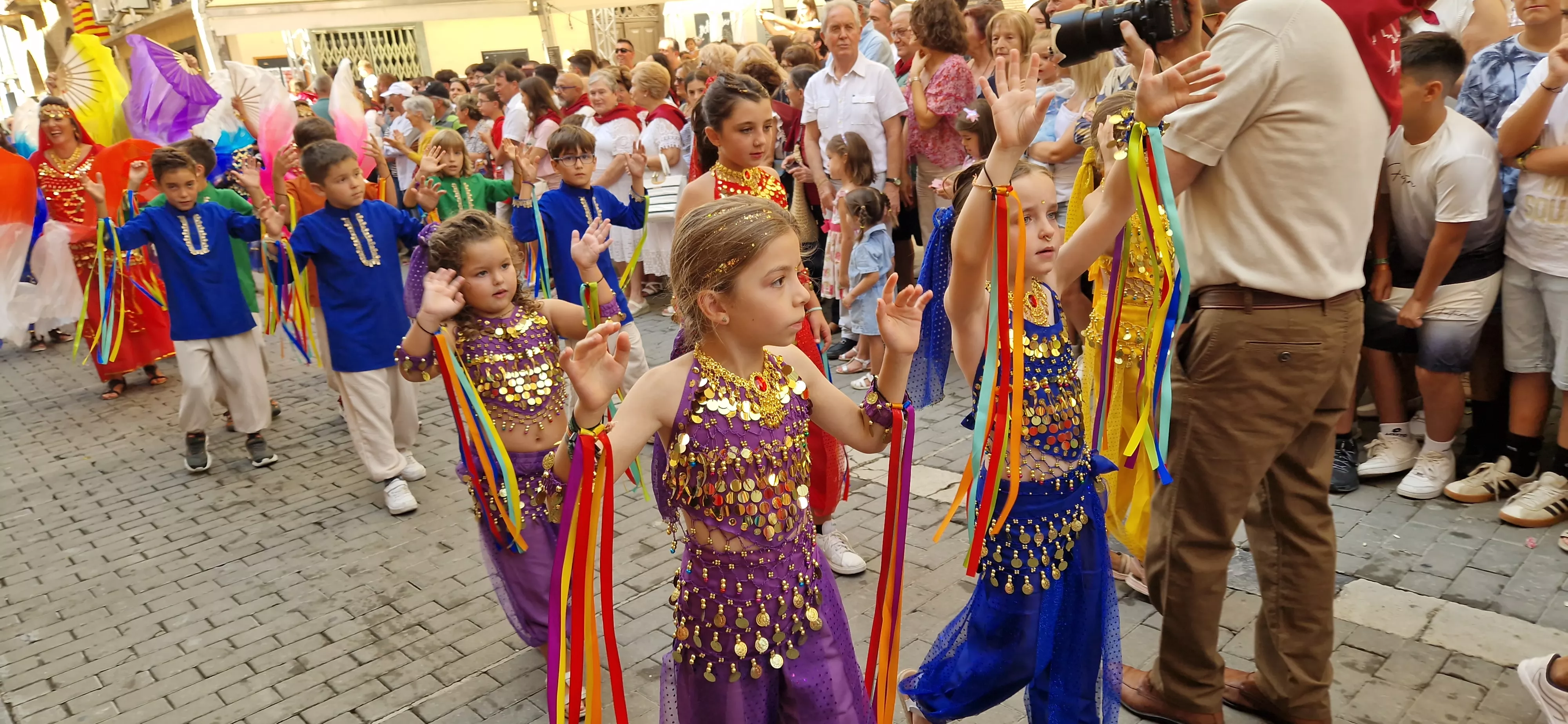Comienzan las fiestas de Almudévar 2025. Foto Myriam Martínez 