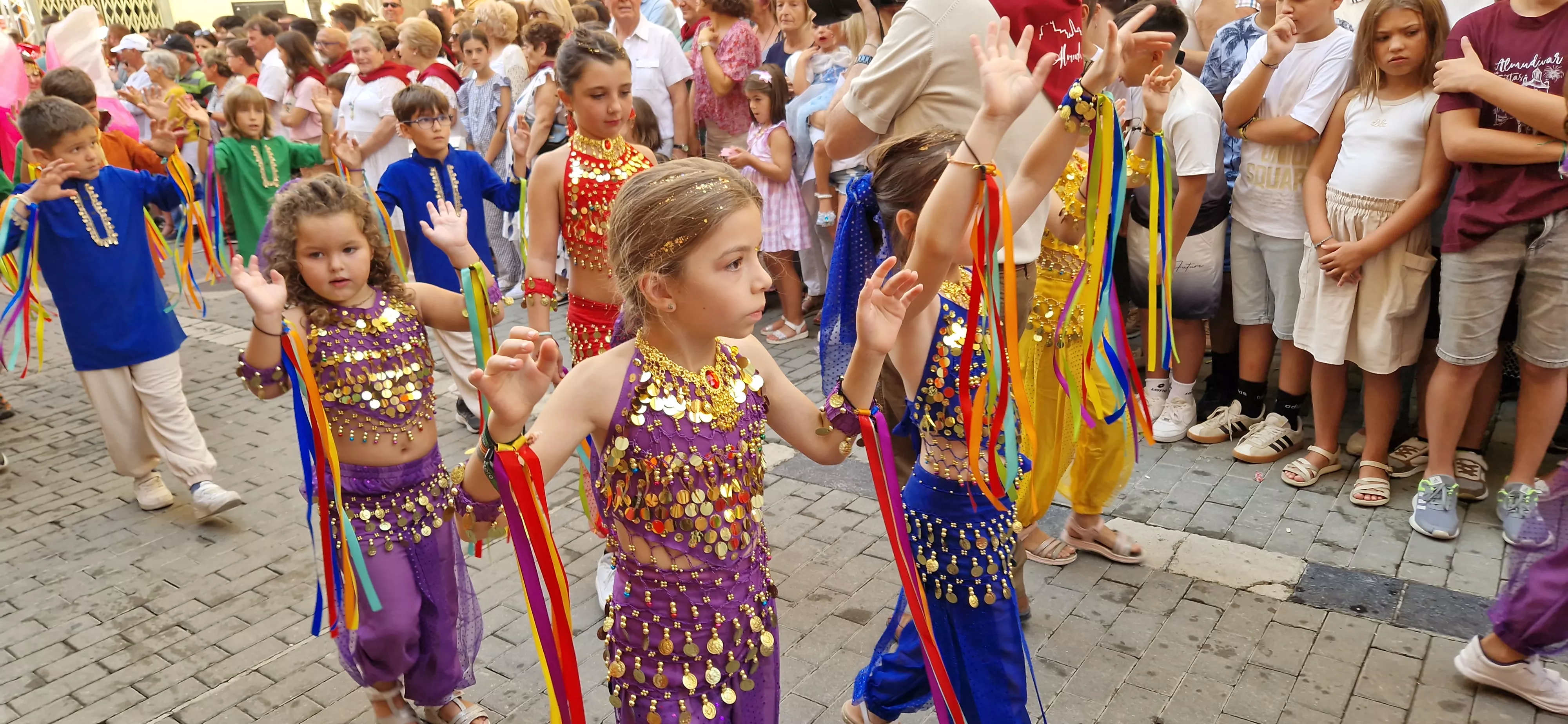 Comienzan las fiestas de Almudévar 2025. Foto Myriam Martínez 