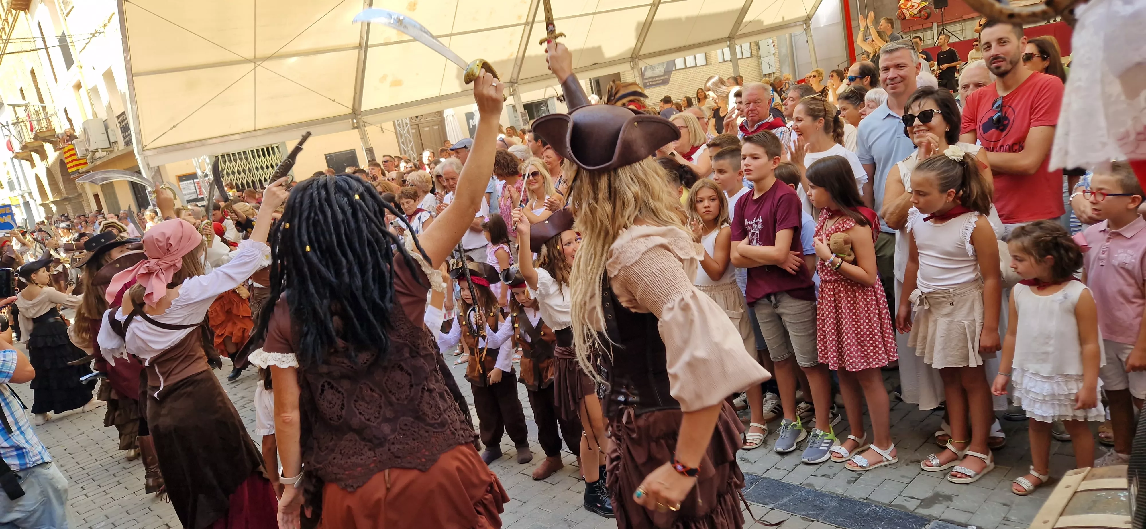 Comienzan las fiestas de Almudévar 2025. Foto Myriam Martínez 