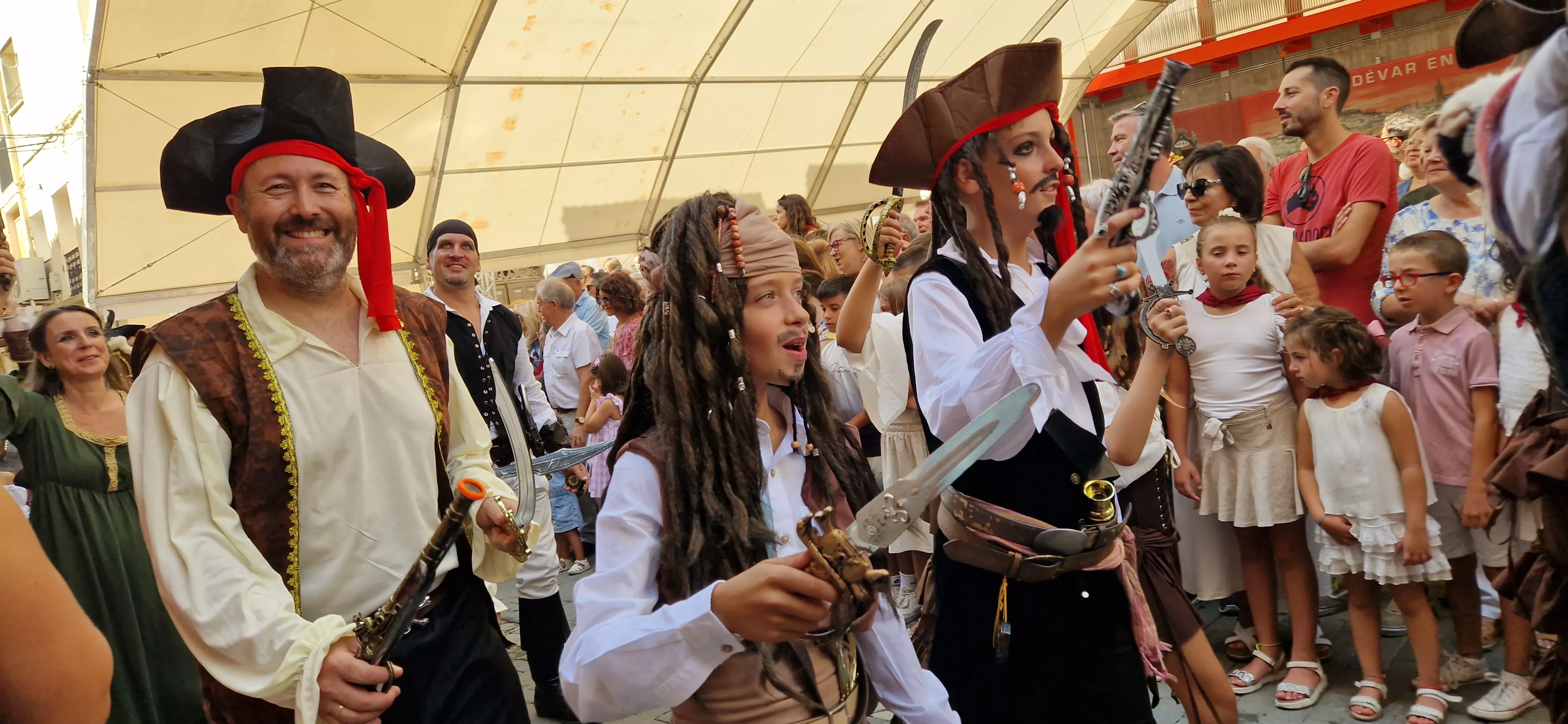 Comienzan las fiestas de Almudévar 2025. Foto Myriam Martínez 