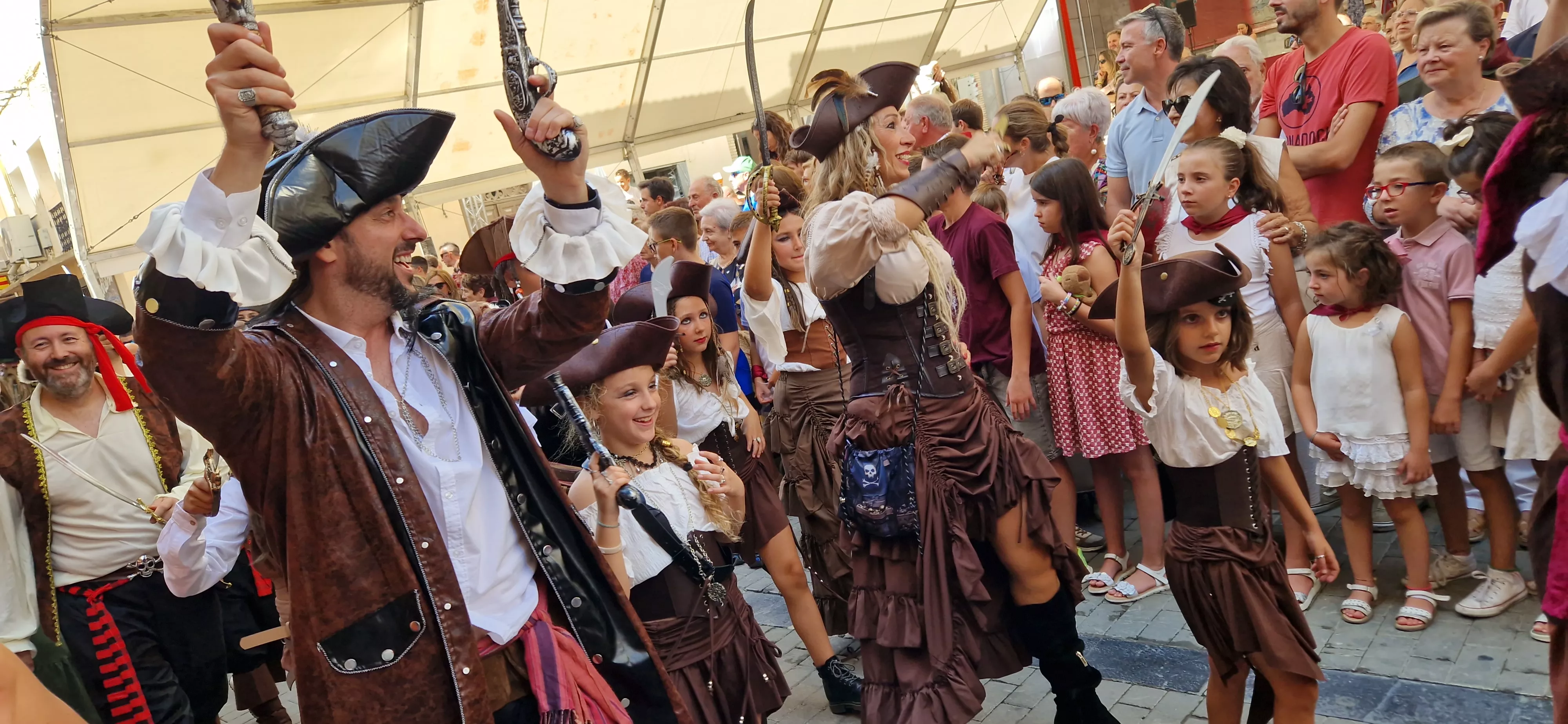 Comienzan las fiestas de Almudévar 2025. Foto Myriam Martínez 