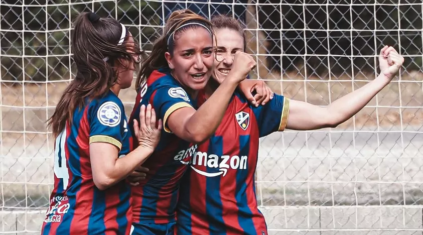 Palo se viste de heroína para dar la primera victoria al Huesca Femenino (1-0)