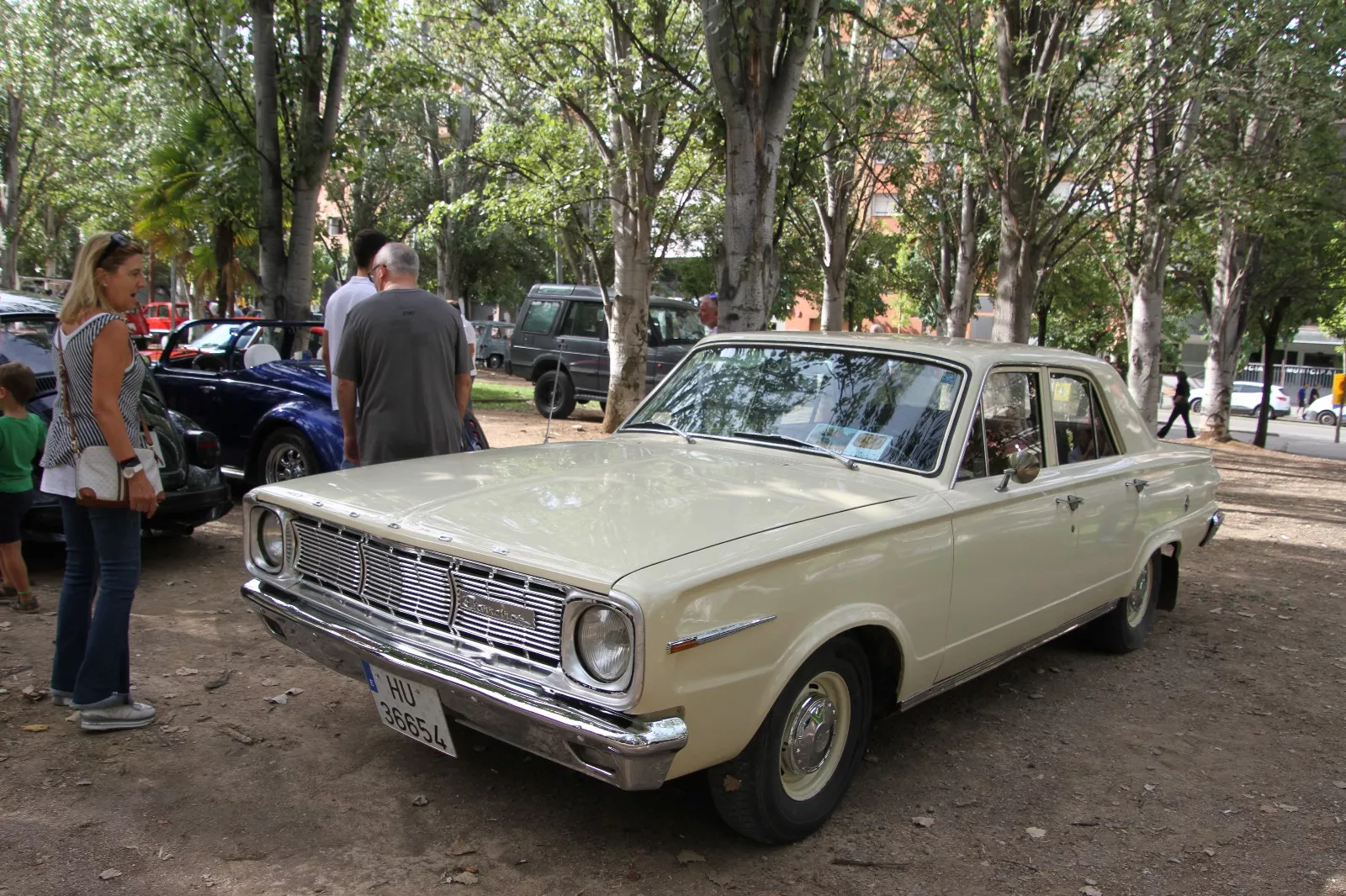 XVII Concentración de Vehículos Clásicos Ciudad de Monzón. Foto Carlos Neofato