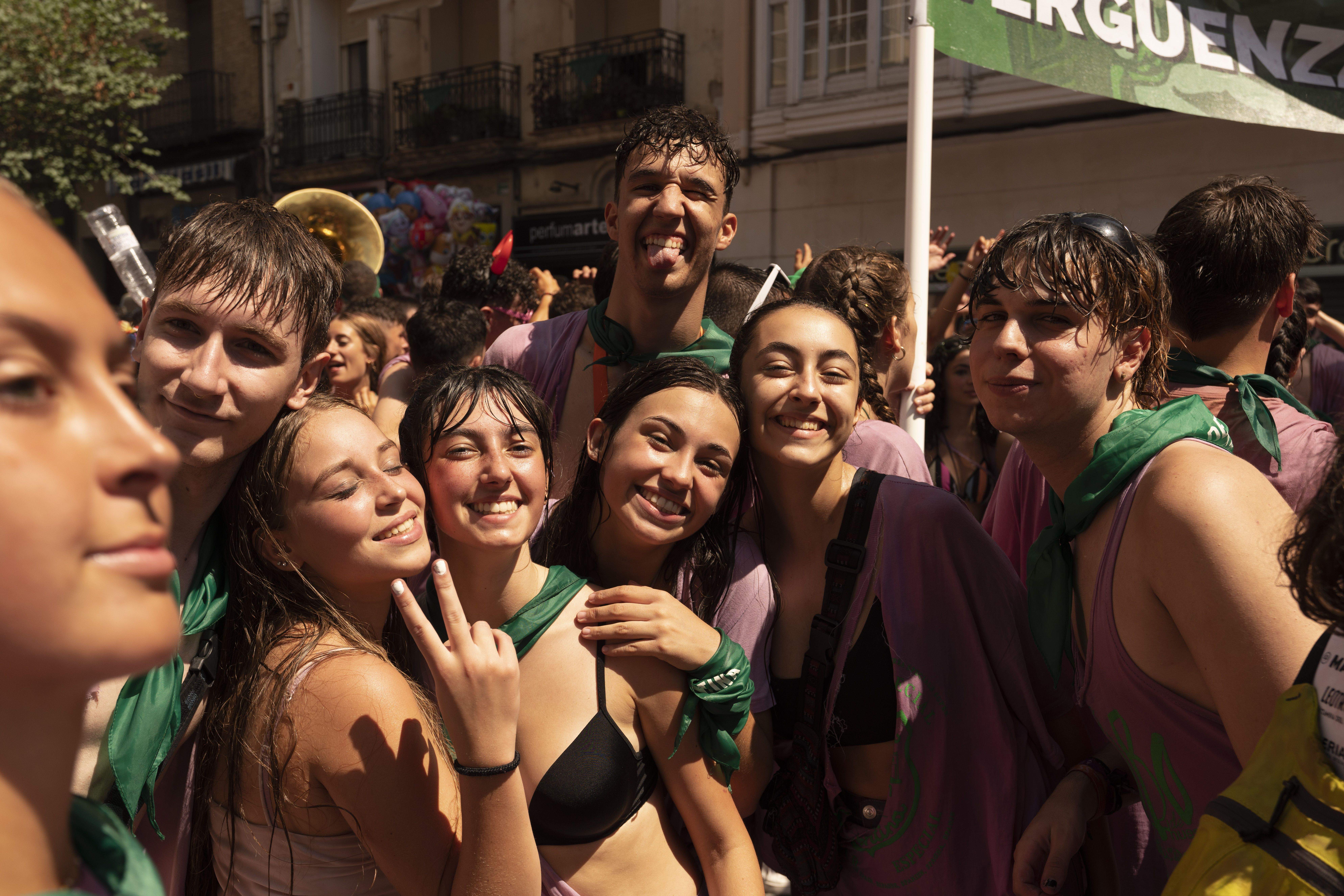  La cabalgata a su paso por el Coso Alto. Foto José Antonio Terrón