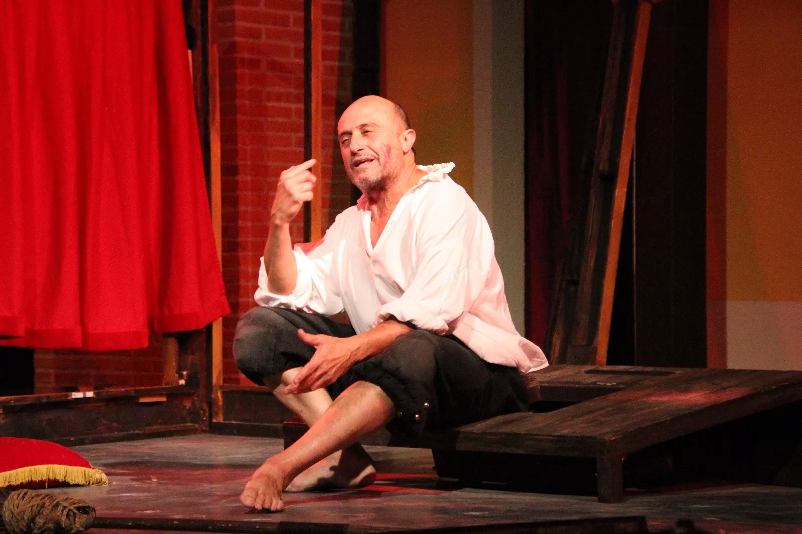 Pepe Viyuela y Sara Águeda en el Corral de Comedias de Robres. Foto Carlos Neofato